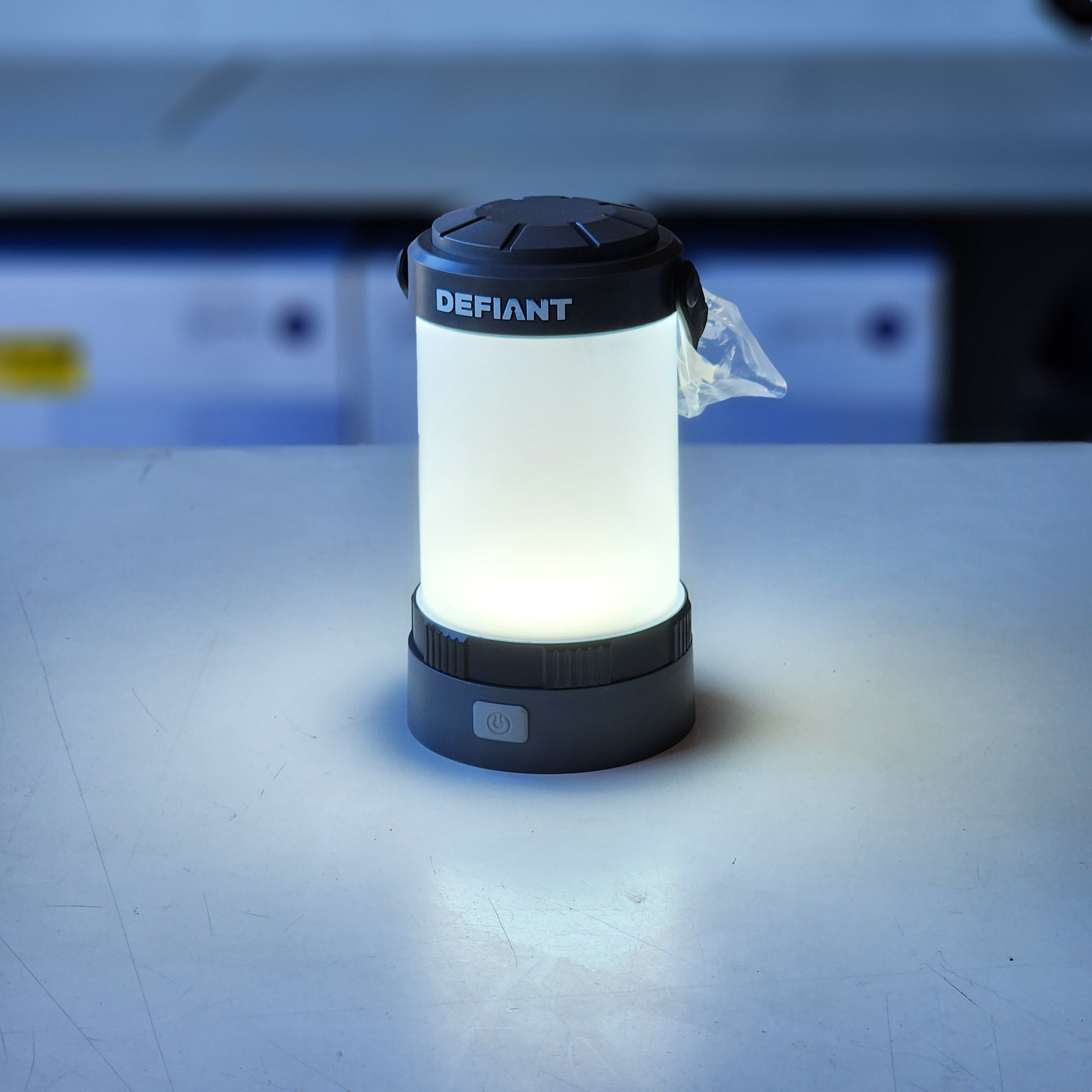 700 Lumens Floating Weatherproof Lantern (90654) 700 Lumens Floating Weatherproof Lantern (90654)